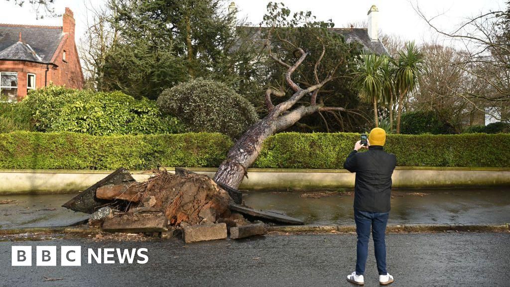 Storm Éowyn ‘probably strongest’ to hit UK in 10 years, says Met Office