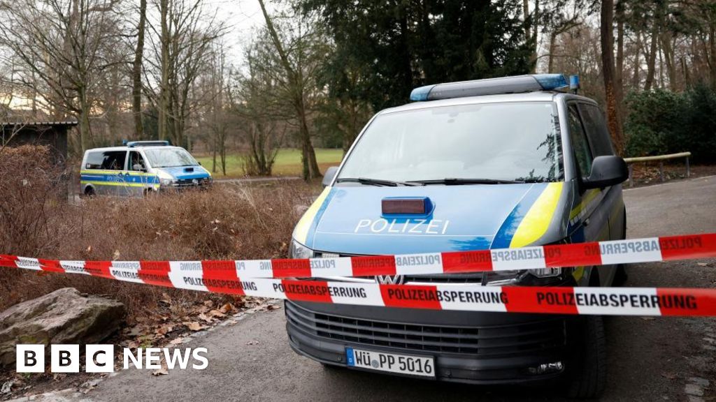 10Toddler and man fatally stabbed in German park