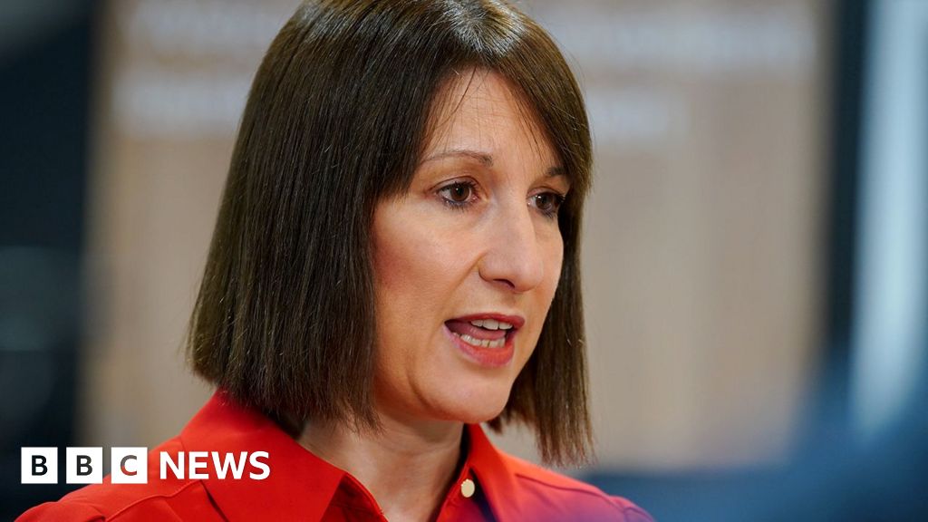 Questions raised over Rachel Reeves’s CV and expenses after BBC investigation